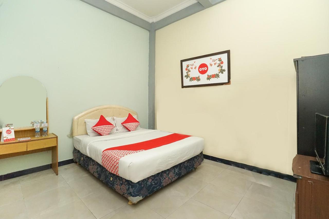 Kartika Syariah Homestay By Stayku Surabaya Ngoại thất bức ảnh