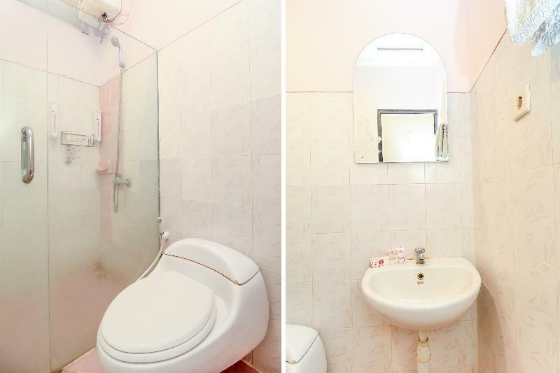 Kartika Syariah Homestay By Stayku Surabaya Ngoại thất bức ảnh